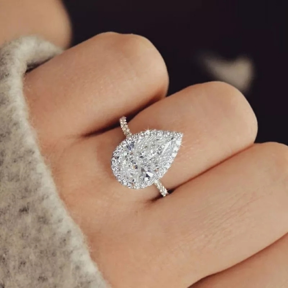 Pretty Tear Drop Crystal Ring - Picture 7 of 9